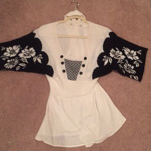 Anthropologie sweater by Lia Molly
